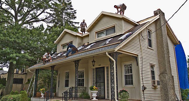 Best Shingle Roofing Installation  in Iowa City, IA